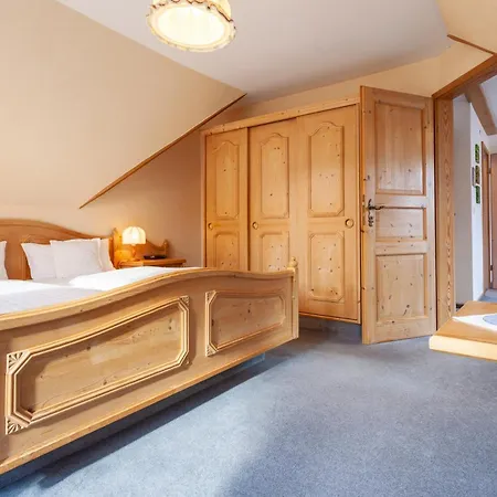 Sauerlaender Hof Πανσιόν 3*